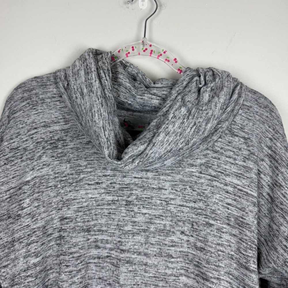 Athleta Sweater Top Womens Large Heather Gray Cowl Neck Thumb Holes Running Gym